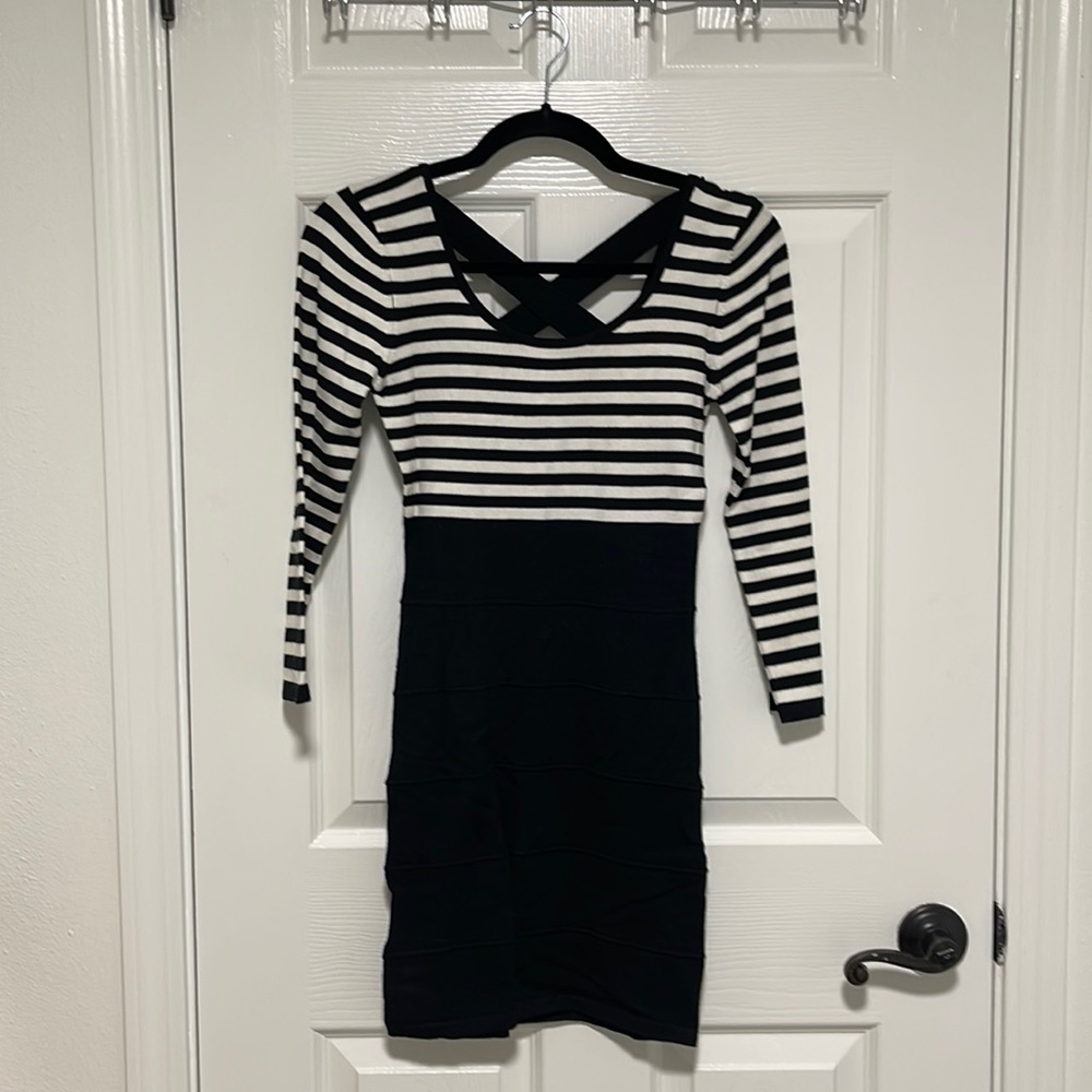 Black and white cotton bodycon dress